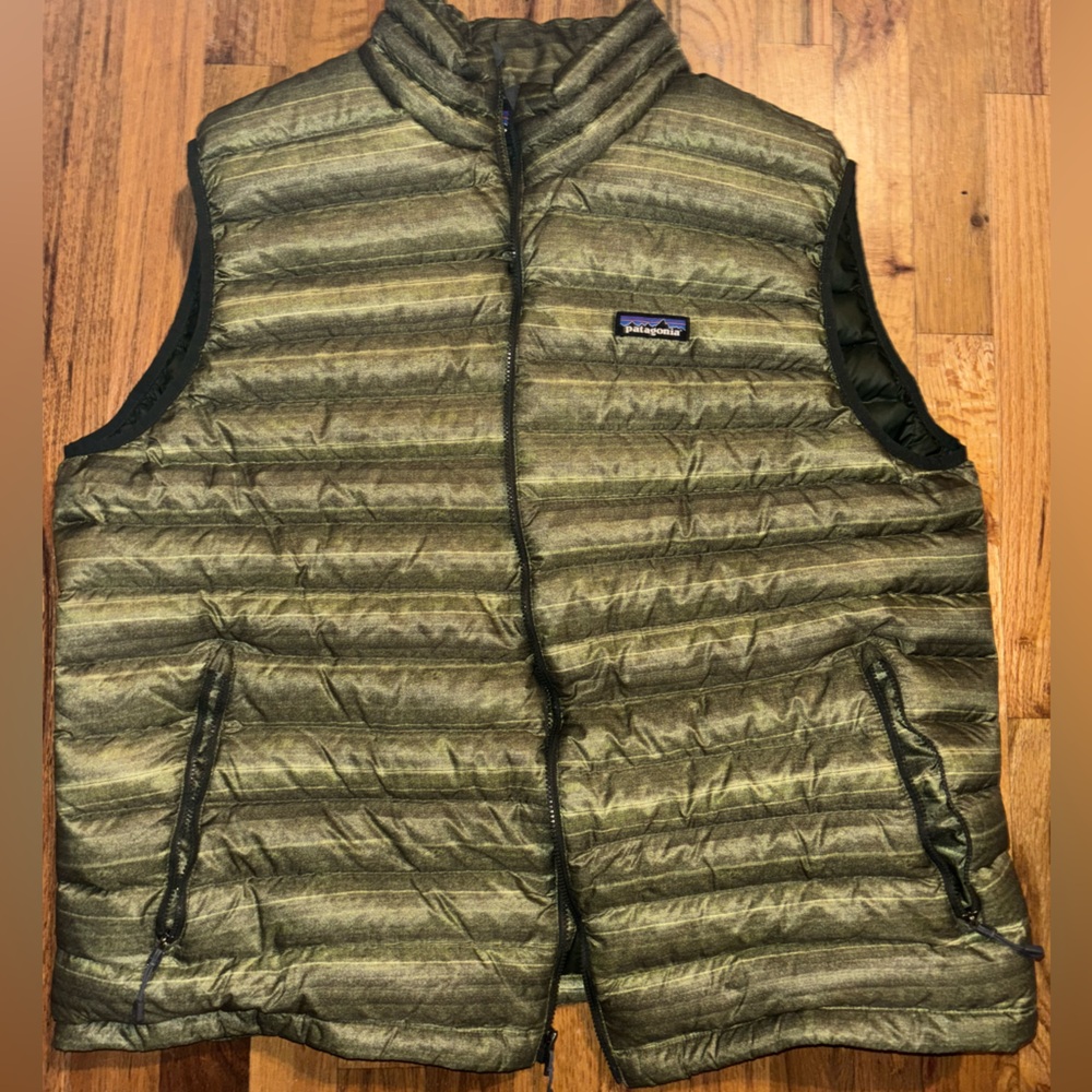 Green Patagonia vest